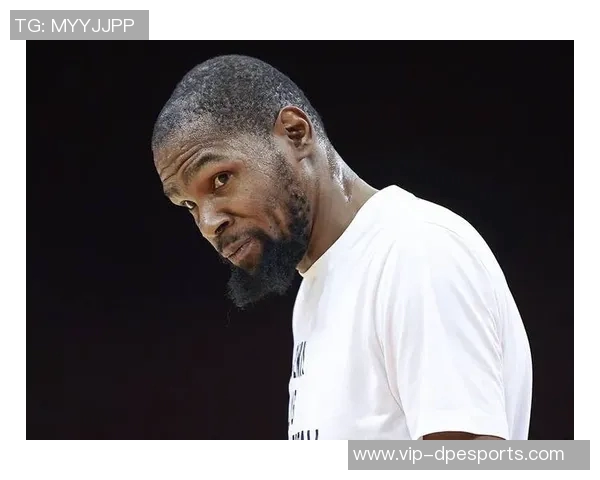 女主持询问KD洛杉矶住址引发热议KD回应称播客内容公开引人关注