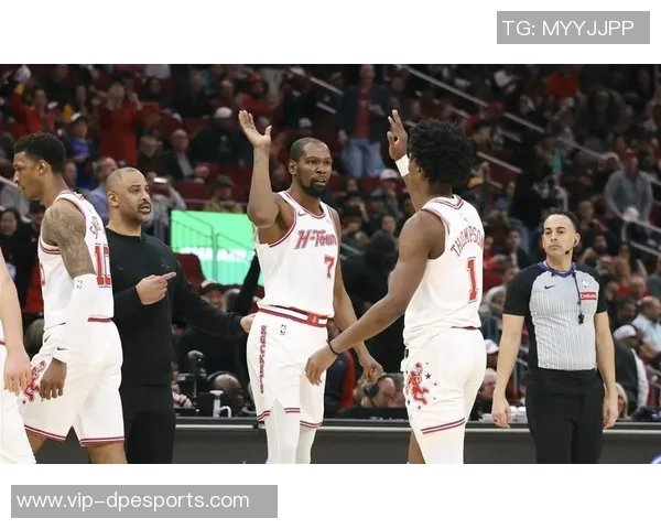 火箭进攻篮板占优却二次得分乏力马刺反击高效展现实力